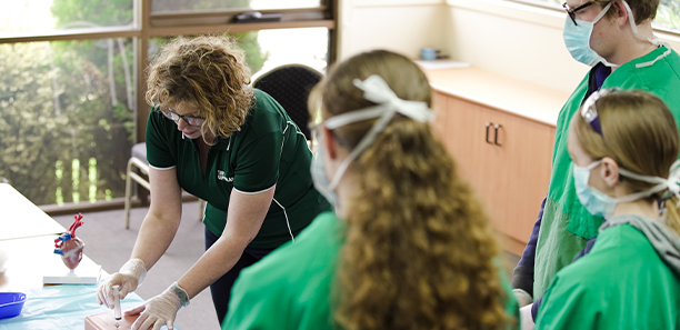 Vet nursing teacher and TAFE Gippsland students