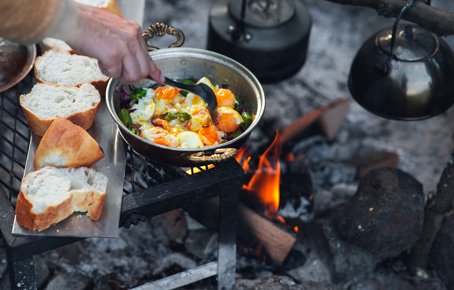 Gourmet camp fire cooking